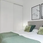 150m Playa La Concha + Aa + Parking Apartment *