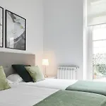 150m Playa La Concha + Aa + Parking Apartment
