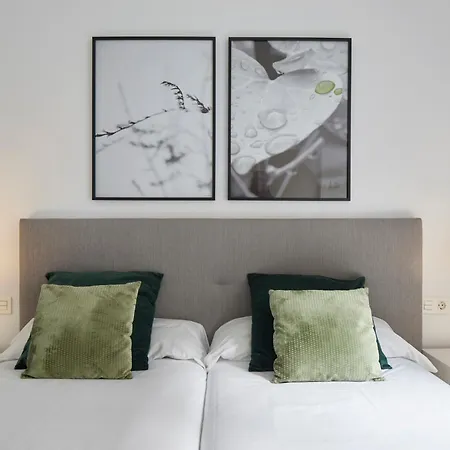 150m Playa La Concha + Aa + Parking Apartment *