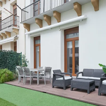 150m Playa La Concha + Aa + Parking Apartment